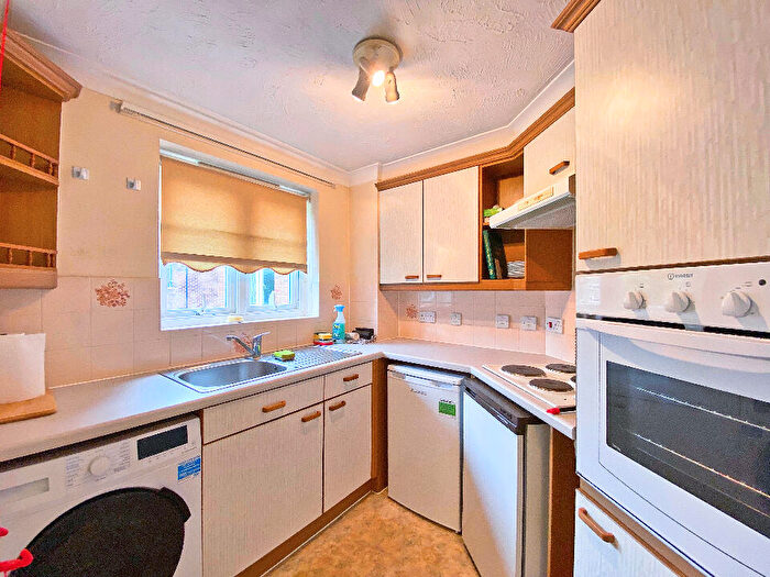 1 Bedroom Retirement Property To Rent In Upper Gordon Road, Camberley, GU15