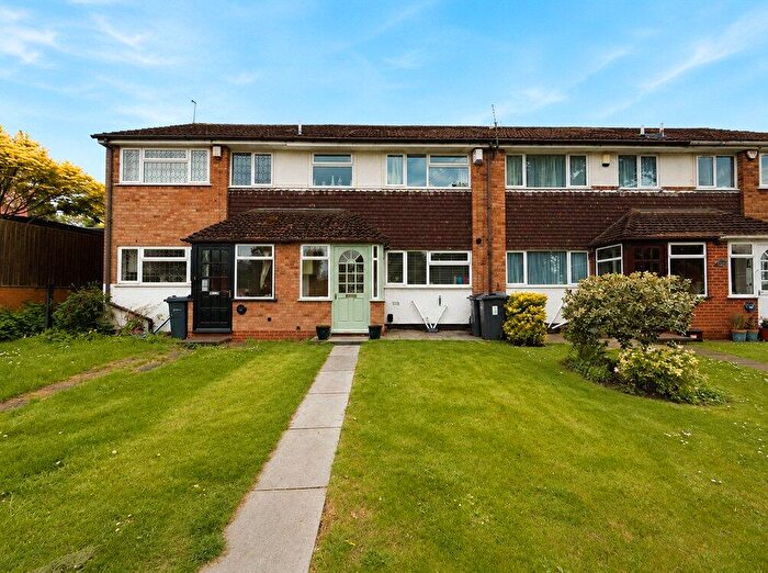 3 Bedroom Terraced House For Sale In Downcroft Avenue, West Midlands, B38