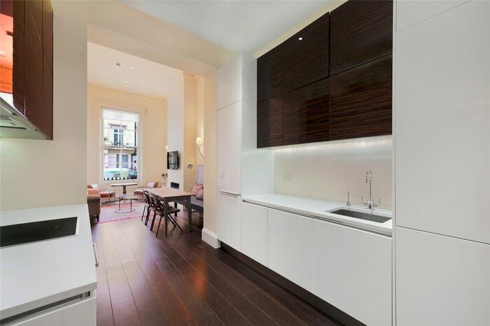 2 Bedroom Flat To Rent In Eccleston Square, Pimlico, London, SW1V