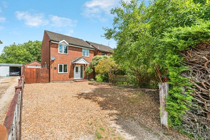 3 Bedroom Detached House For Sale In Cooks Lane, Calmore, Southampton, Hampshire, SO40