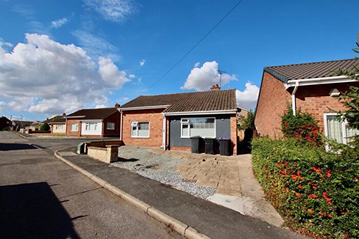 3 Bedroom Detached Bungalow For Sale In Sandra Crescent, Washingborough, Lincoln, LN4