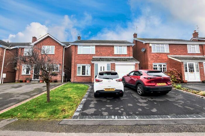 4 Bedroom Detached House To Rent In Lathkill Drive, Ripley, DE5