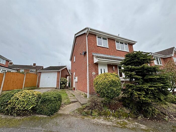 3 Bedroom Detached House For Sale In Pine Close, Rainworth, Mansfield, NG21