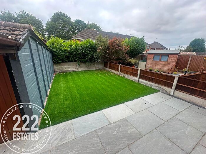 3 Bedroom Semi-detached House To Rent In Gough Avenue, Warrington, WA2
