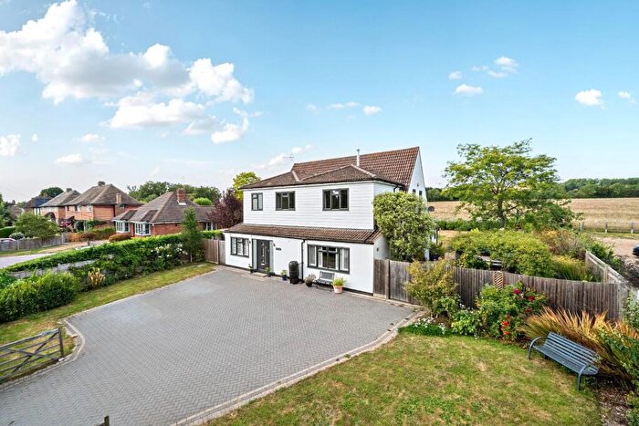 4 Bedroom Detached House For Sale In Vicarage Road, Yalding, Maidstone, ME18