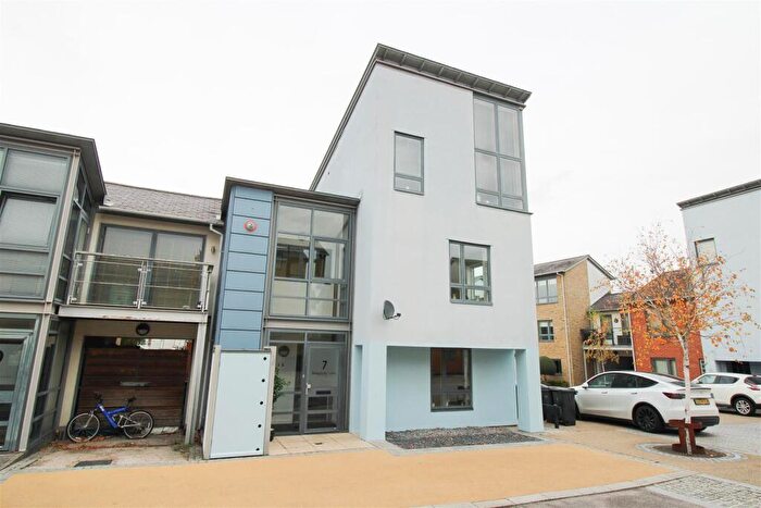2 Bedroom Duplex For Sale In Simplicity Lane, Newhall, Harlow, CM17