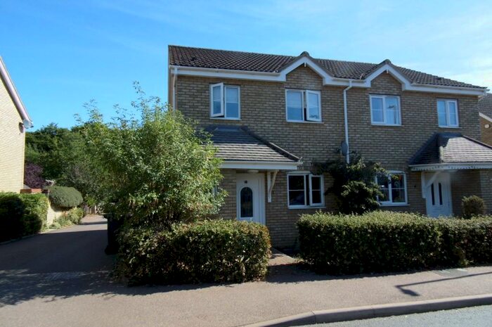 3 Bedroom Semi-Detached House To Rent In Myers Road, Potton, SG19