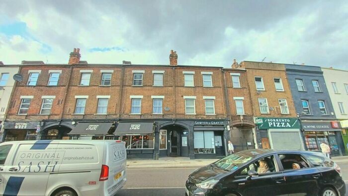 2 Bedroom Flat To Rent In St Paul's Road, Islington, N1