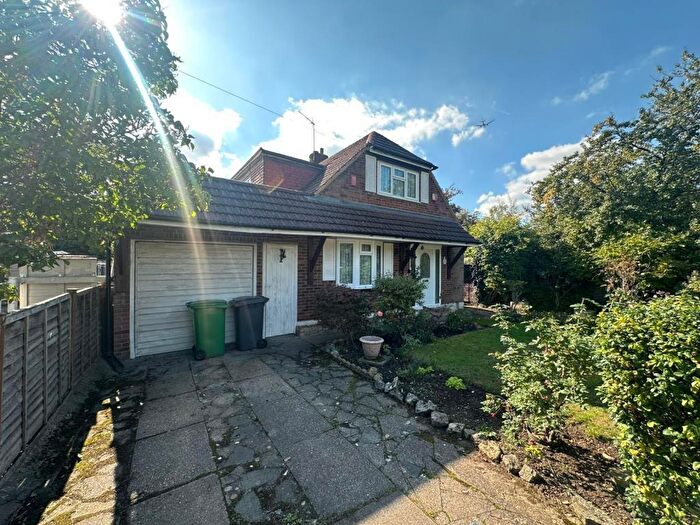 3 Bedroom Detached House To Rent In Slough, Berkshire, SL3