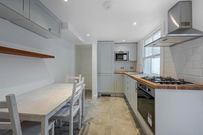 1 Bedroom Flat To Rent In Balfour Street, SE17