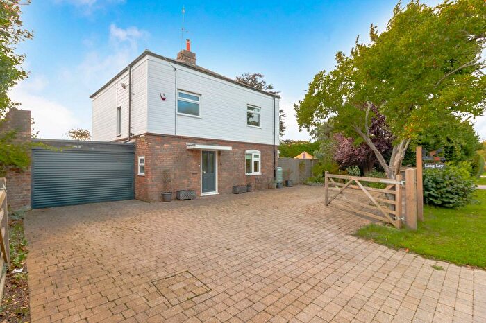 3 Bedroom Detached House For Sale In Isfield, Uckfield, TN22