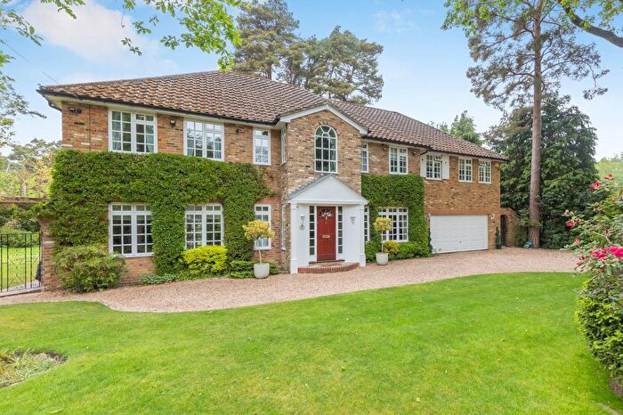 6 Bedroom Detached House For Sale In Whynstones Road, Ascot, SL5
