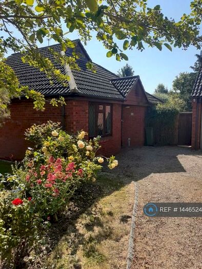 3 Bedroom Bungalow To Rent In Bye Green, Aylesbury, HP22