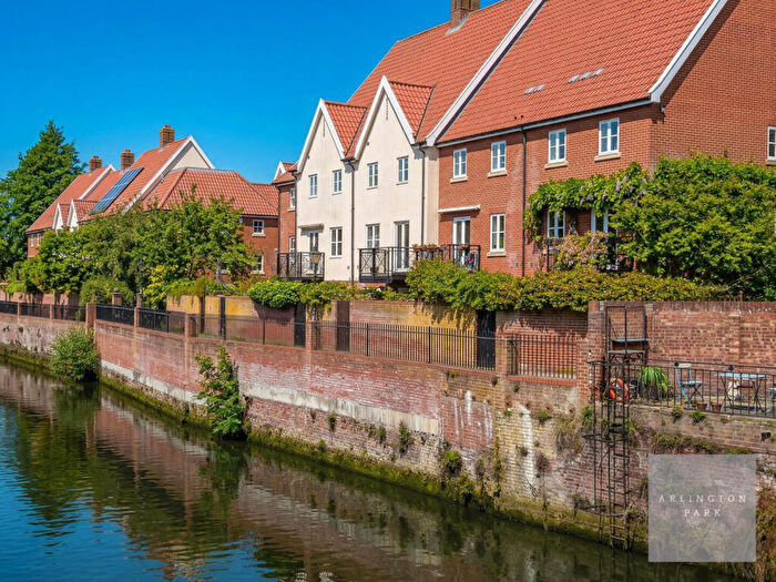 5 Bedroom Terraced House For Sale In Dyers Yard, Norwich, NR3