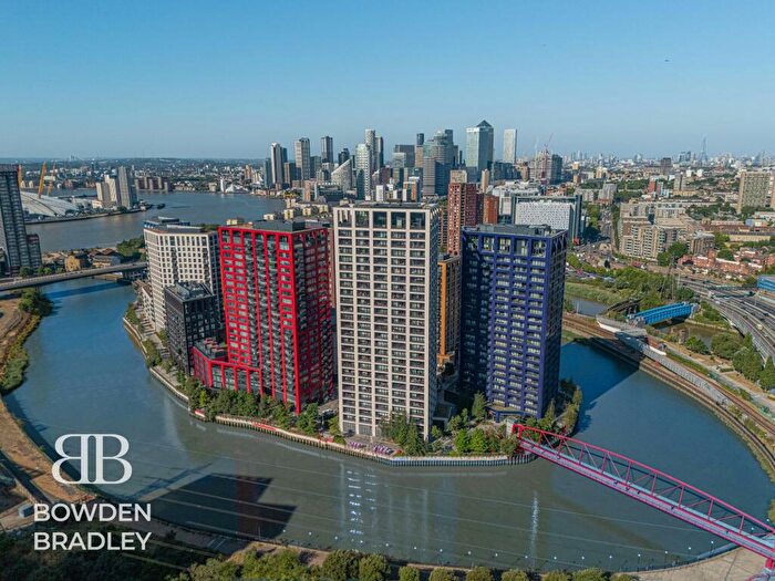 1 Bedroom Apartment To Rent In City Island Way, Corson House, E14
