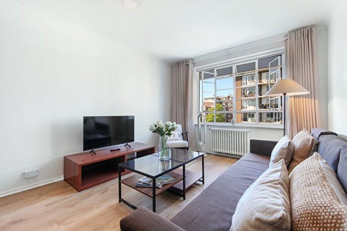1 Bedroom Flat To Rent In Kingsmill, - Kingsmill Terrace, NW8