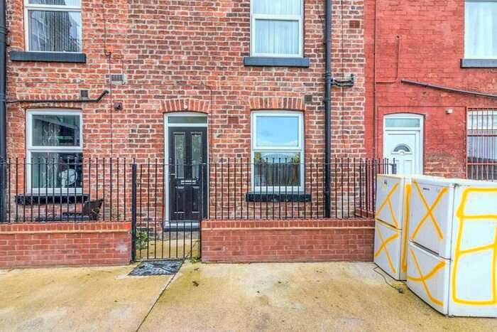 1 Bedroom Flat To Rent In Doncaster Road, Barnsley, South Yorkshire, S70