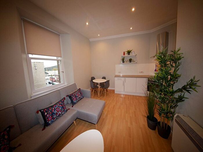 2 Bedroom Flat To Rent In St Andrews Street, Dundee, DD1