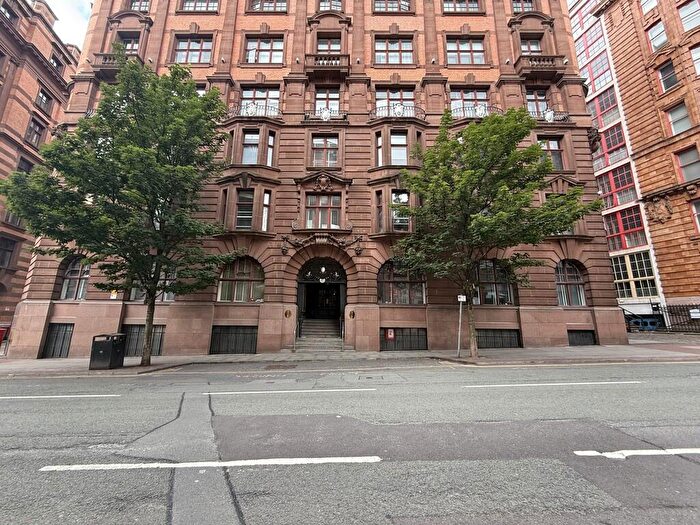 1 Bedroom Apartment To Rent In Princess Street, Manchester, M1