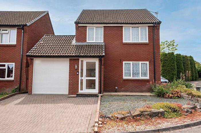3 Bedroom Detached House For Sale In Rectory Place, Weyhill, SP11