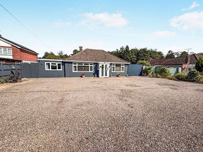 4 Bedroom Detached Bungalow For Sale In Swaffham Road, Mundford, IP26