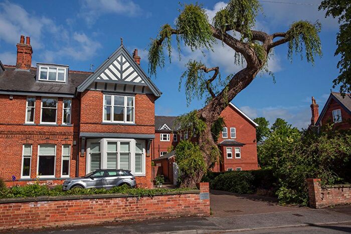 2 Bedroom Property To Rent In Limetree Court, York, YO30