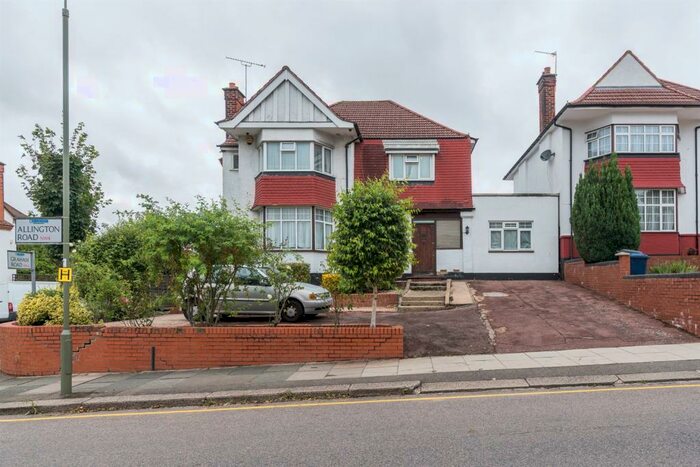 5 Bedroom House To Rent In Allington Road, Hendon, NW4