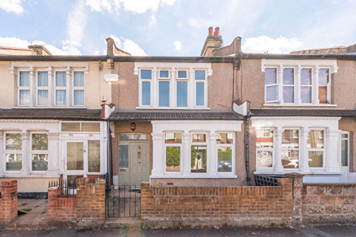 3 Bedroom Terraced House For Sale In Estcourt Road, South Norwood, London, SE25