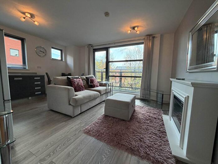 2 Bedroom Apartment To Rent In City Gate, Castlefield, M15