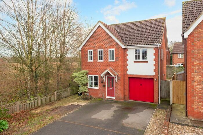 3 Bedroom Detached House To Rent In Smithy Drive, Kingsnorth, Ashford, TN23