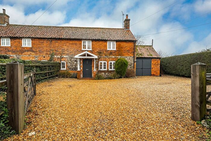 3 Bedroom Cottage For Sale In Castle Acre Road, Great Massingham, PE32