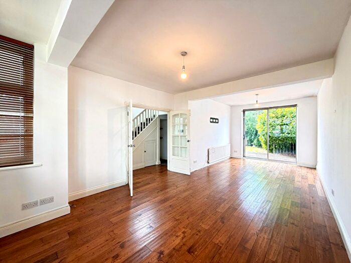 4 Bedroom Semi Detached House To Rent In Church Close, Edgware, HA8
