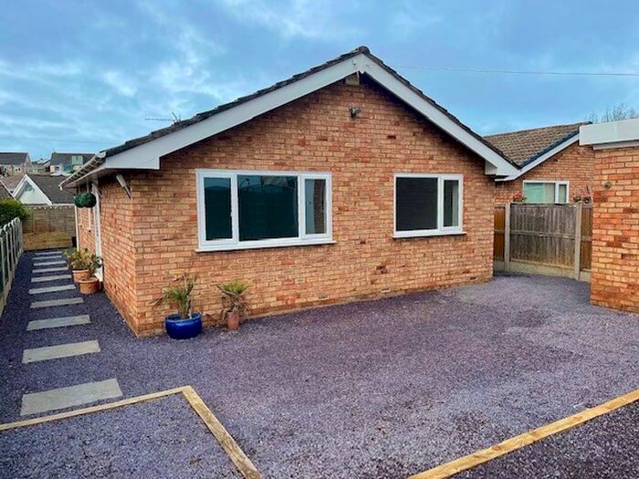 2 Bedroom Bungalow To Rent In Dol Goed, Llandudno Junction LL31