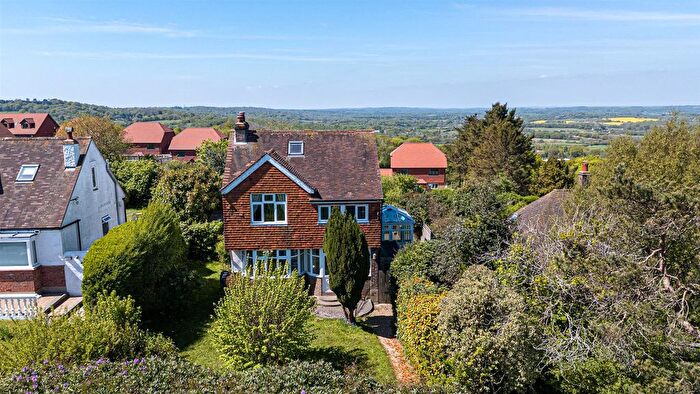 4 Bedroom Detached House For Sale In Winchelsea Road, Guestling, TN35