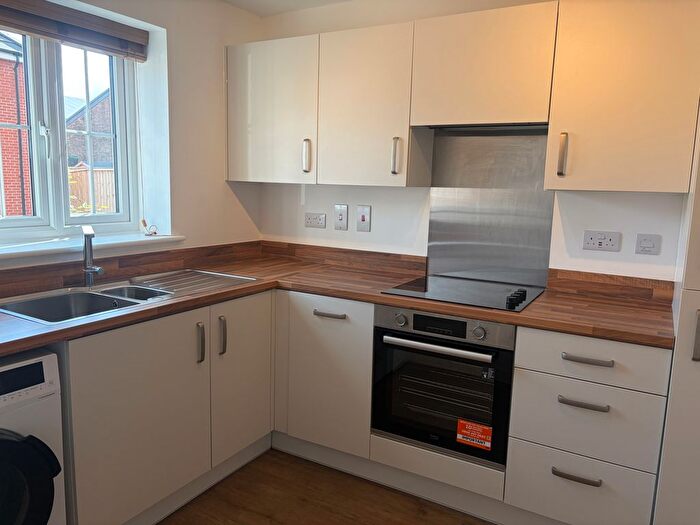 3 Bedroom Semi-Detached House To Rent In Mcstay Close, Widnes, WA8