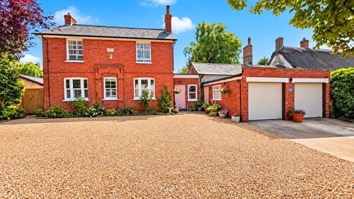 4 Bedroom Detached House For Sale In Forest Road, Hartwell, Northampton, NN7