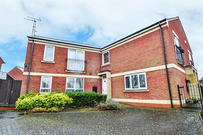 2 Bedroom Apartment To Rent In Staple Lodge Road, Birmingham, B31
