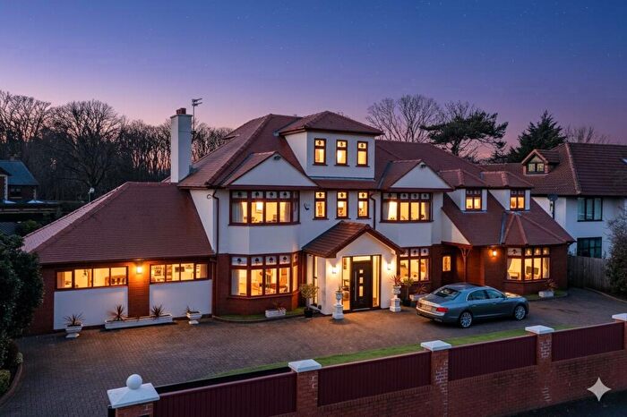 4 Bedroom Detached House For Sale In Far Moss Road, Blundellsands, L23