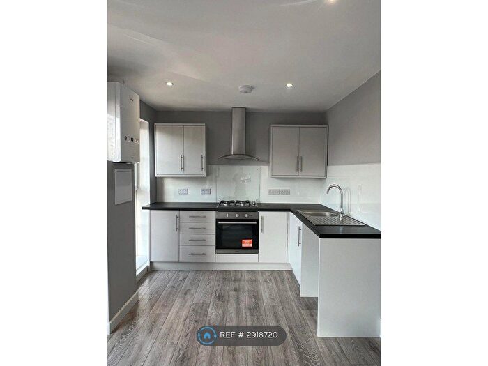 1 Bedroom Flat To Rent In Queen Street, Kettering, NN16