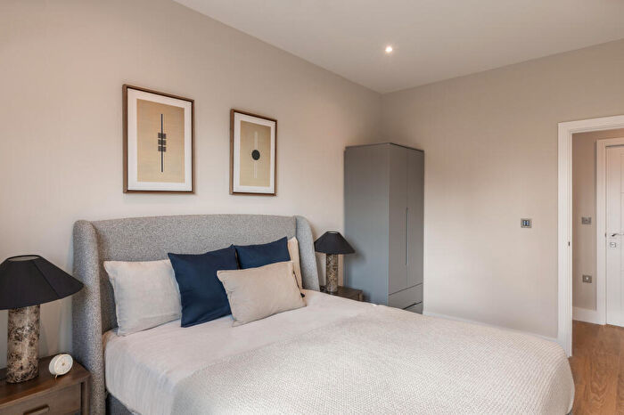 2 Bedroom Apartment To Rent In Lower Essex Street, Birmingham, B5