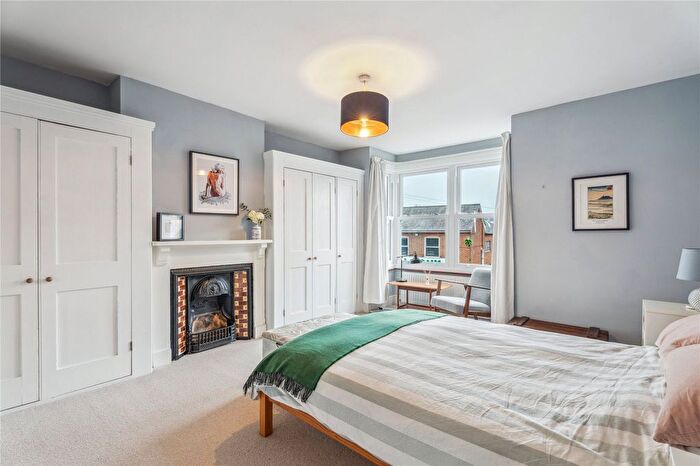 3 Bedroom Terraced House For Sale In Bellingdon Road, Chesham, Buckinghamshire, HP5