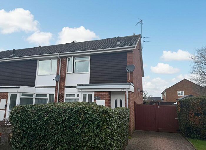 1 Bedroom Flat To Rent In The Pines, Horsham, RH12