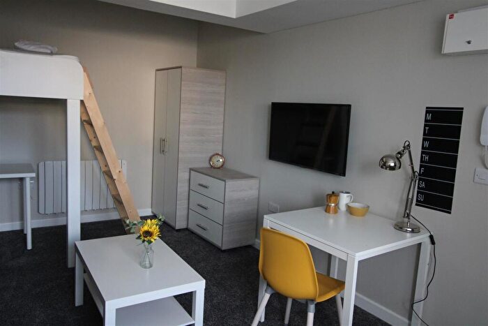 1 Bedroom Private Hall To Rent In Studio . Church Street, LA1