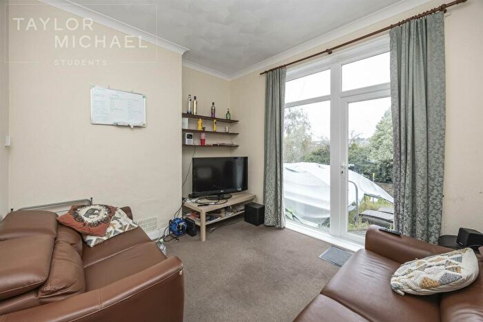 4 Bedroom Terraced House To Rent In Kimberley Road, Brighton, BN2