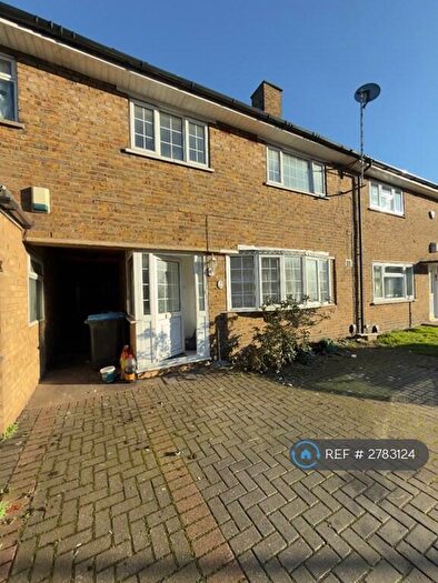 4 Bedroom Terraced House To Rent In Elsinge Road, London, EN1