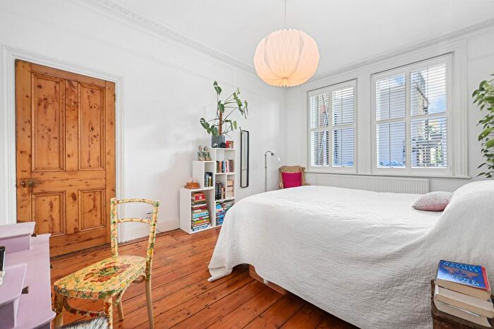 1 Bedroom Terraced House To Rent In Rochester Road, Camden, NW1