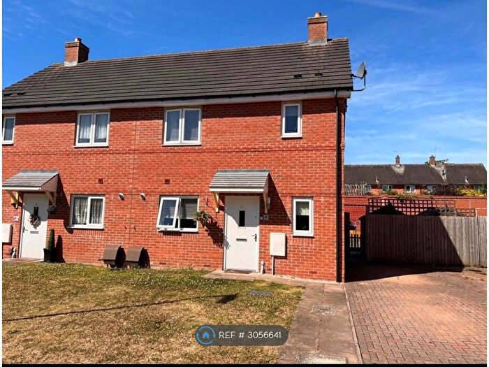 3 Bedroom Semi-Detached House To Rent In Didgley Grove, Birmingham, B37