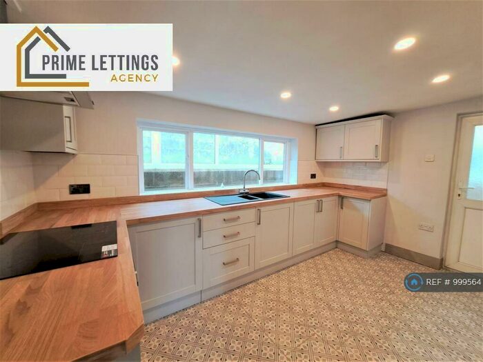 2 Bedroom Semi-Detached House To Rent In Llanfach Road, Abercarn, Newport, NP11