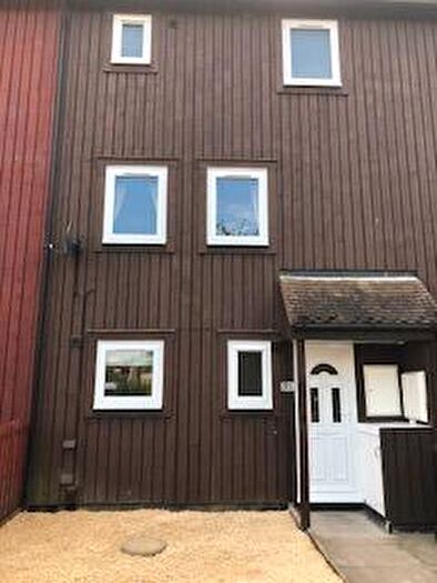 6 Bedroom Semi Detached House For Sale In Hinchcliffe, Orton Goldhay, Peterborough, PE2