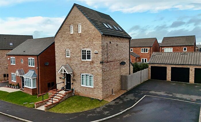 4 Bedroom Detached House For Sale In Lord Close, Middlesbrough, TS5